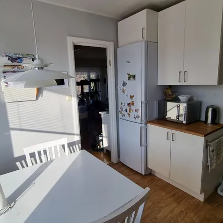 Rent this 3 bed apartment on Syréngatan in 151 45 Södertälje, Sweden