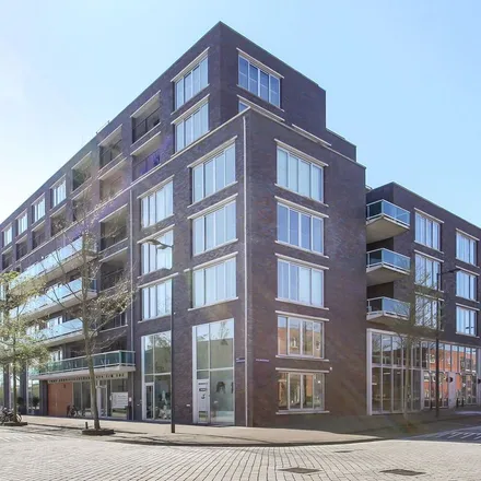 Rent this 1 bed apartment on Eerste Weteringdwarsstraat 64-2 in 1017 TP Amsterdam, Netherlands