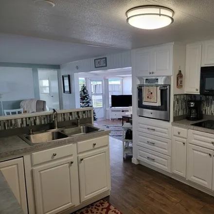 Buy this studio apartment on Dundee Drive in Ozona, Pinellas County