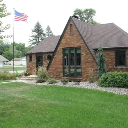 Buy this 2 bed house on 378 West 12th Street in Spencer, IA 51301