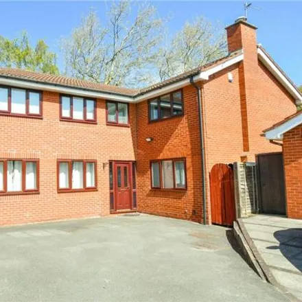 Buy this 4 bed house on 27 The Limes in Upton, CH49 6PN