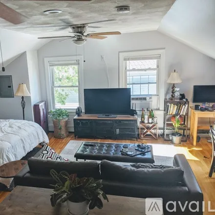 Rent this 1 bed apartment on 340 Broadway