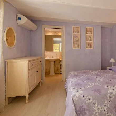 Rent this 1 bed apartment on 06550 La Roquette-sur-Siagne