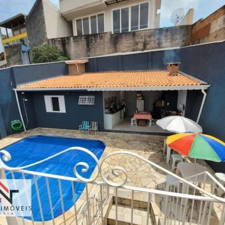 Buy this 4 bed house on Rua Leopoldo Soares do Amaral in Vila Thaís, Atibaia - SP