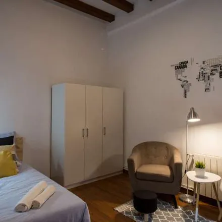 Image 5 - Carrer de Pau Claris, 73, 08010 Barcelona, Spain - Apartment for rent