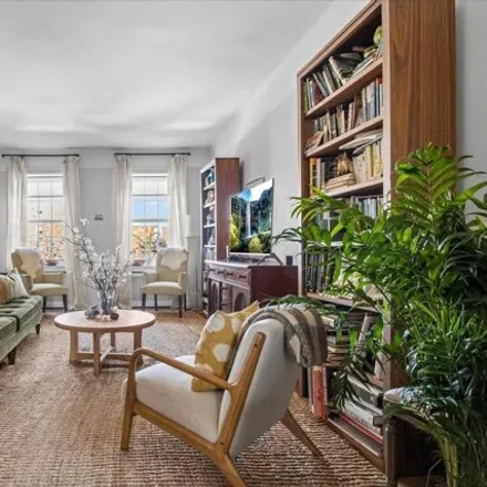 Image 1 - 521 West 238th Street, New York, NY 10463, USA - Apartment for sale