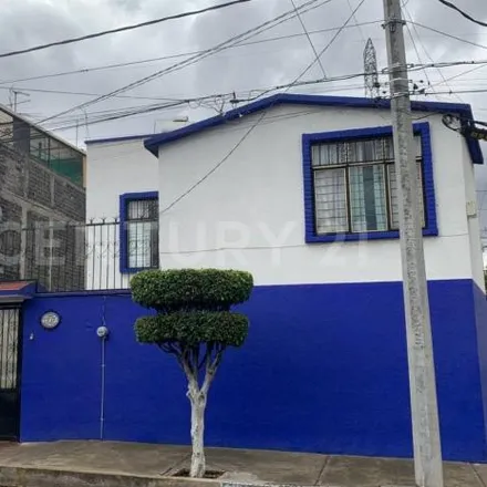 Buy this 4 bed house on Calle Amílcar Vidal in Colonia Cuitláhuac El Rosal, 09260 Mexico City