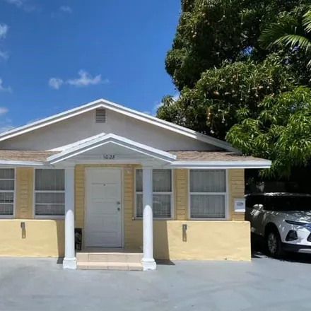 Buy this 4 bed house on 1028 Southwest 28th Avenue in Silver Court Trailer Park, Miami