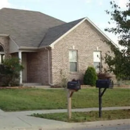 Rent this 3 bed house on 200 Darenia Lane in Lexington, KY 40598
