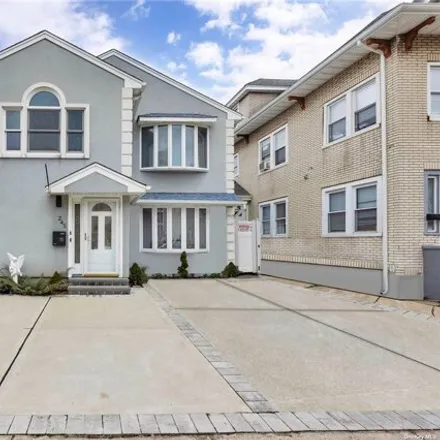 Buy this 6 bed house on 245 West Chester Street in City of Long Beach, NY 11561