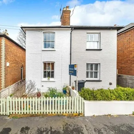 Buy this 2 bed duplex on High Path Road in Guildford, GU1 2QL