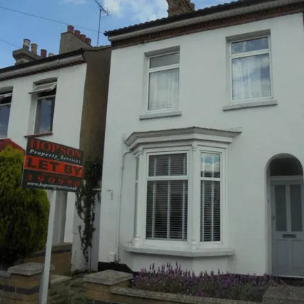 Rent this 3 bed duplex on ELA Board @ 109 Park Street in Park Street, Southend-on-Sea