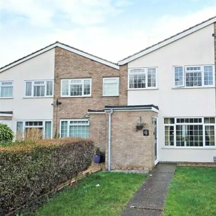 Buy this 3 bed townhouse on Ballinghall Close in Bedford, MK41 0AA