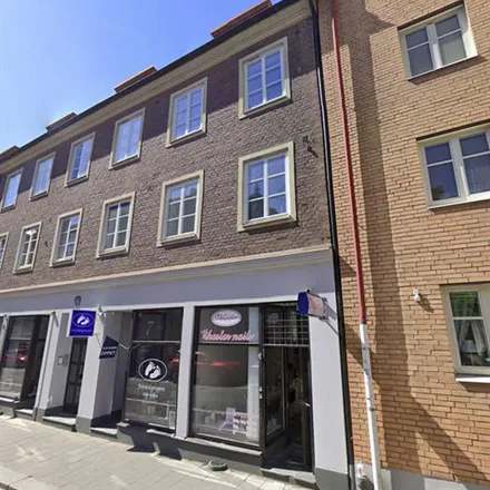 Rent this 2 bed apartment on Fågelsångsgatan 7 in 252 20 Helsingborg, Sweden
