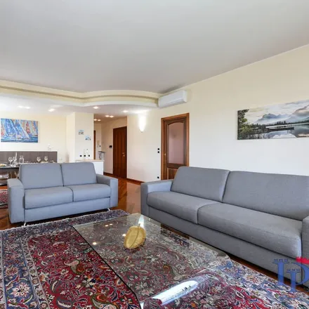 Image 9 - Desenzano del Garda, Via Ettore Andreis 84, 25015 Desenzano del Garda BS, Italy - Apartment for rent