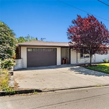 Buy this 3 bed house on 3301 Northeast 11th Place in Renton, WA 98056