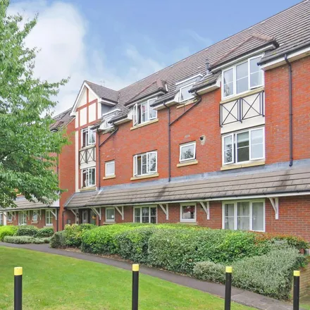 Rent this 3 bed apartment on Goldsworthy Way in Slough, SL1 6AW