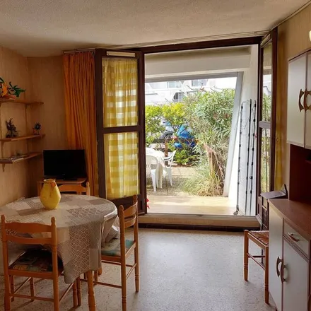 Rent this studio apartment on La Grande Motte in Avenue Maréchal Leclerc, 34280 La Grande-Motte