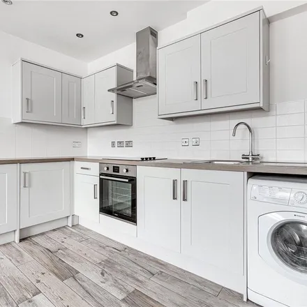 Rent this 1 bed apartment on Wellesley Road in Strand-on-the-Green, London