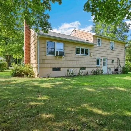 Image 7 - 22 Appletree Dr, Rhinebeck, New York, 12572 - House for sale