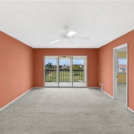 Image 2 - Highpoint Circle North, Collier County, FL 34103, USA - Condo for sale