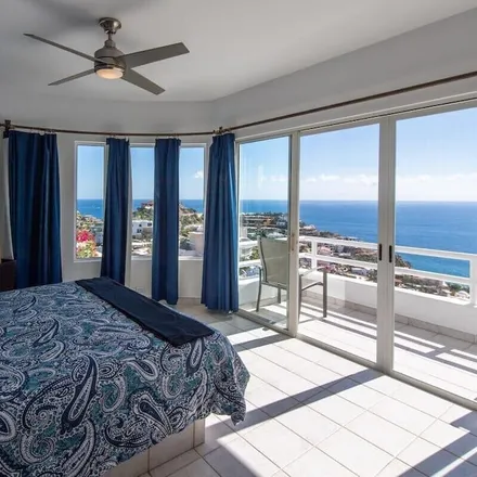 Rent this 6 bed house on Cabo San Lucas in Ampliación Mariano Matamoros, 23468 Cabo San Lucas