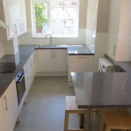 Rent this 6 bed apartment on Ladysmith Infant & Nursery School in Ladysmith Road, Exeter