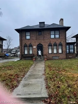Buy this 5 bed house on 924 Chicago Blvd in Detroit, Michigan