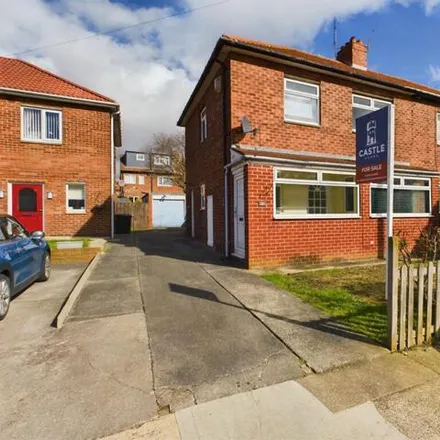 Buy this 3 bed duplex on Felton Drive in Killingworth Village, NE12 9ED