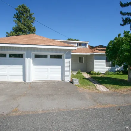 Buy this 3 bed house on 193 West Court Drive in Merrill, Klamath County