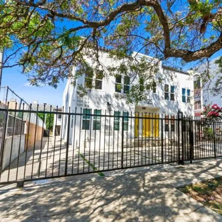 Buy this 1studio house on 1145 Lodi Place in Los Angeles, CA 90038
