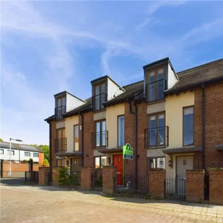 Buy this 3 bed townhouse on 7 Samwell Lane in Upton, NN5 4DB