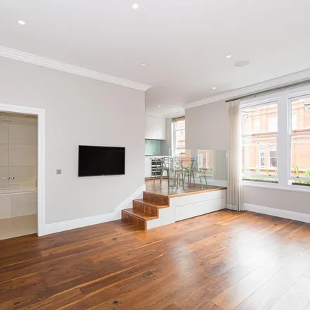Rent this 2 bed apartment on Egerton Gardens in London, SW3 2BY