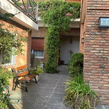 Buy this 3 bed house on Nicolás Videla 383 in Quilmes Este, Quilmes