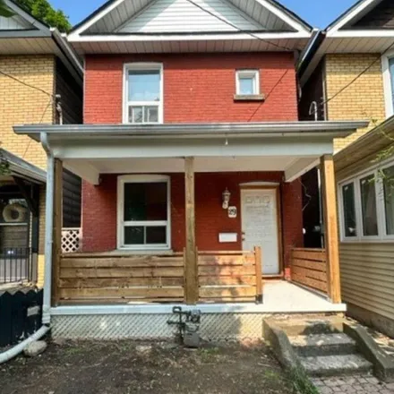 Image 2 - 37 Eldon Avenue, Toronto, ON M4C 1M6, Canada - Apartment for rent