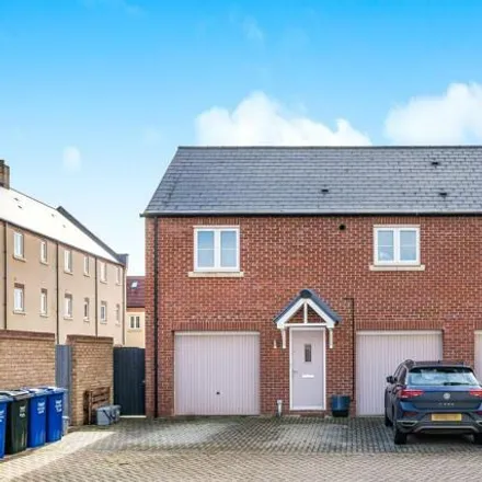 Buy this 2 bed house on Stratford Way in Chesterton, OX26 1BY