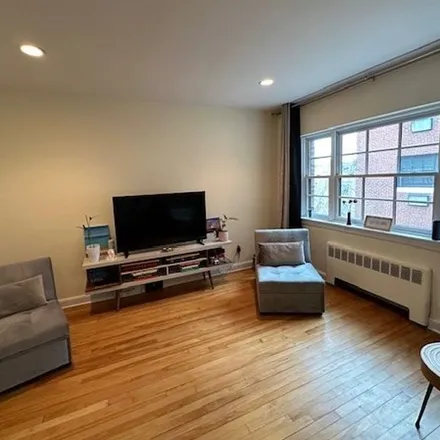 Rent this 2 bed apartment on 648;652 Washington Street in Brookline, MA 02445