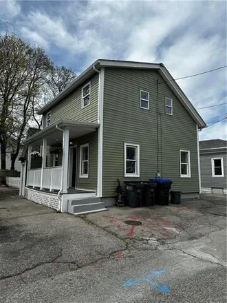 Image 5 - 98 Ware Court, Olneyville, Providence, RI 02907, USA - House for sale