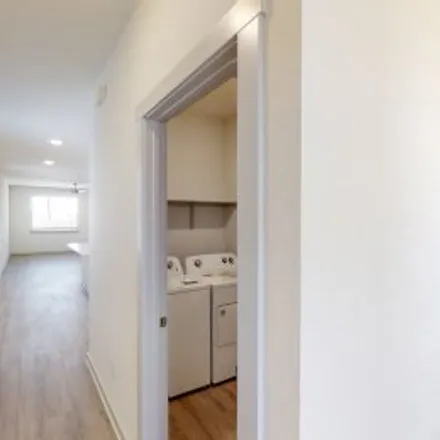 Buy this 3 bed apartment on 328 Fairfax Avenue