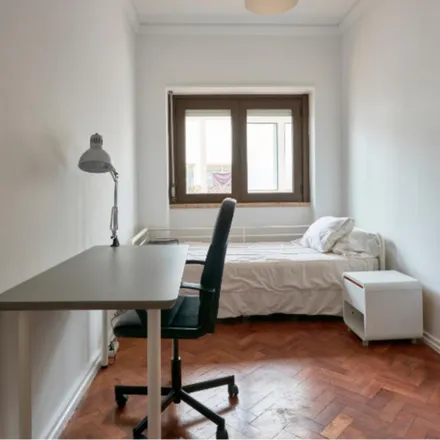 Rent this 6 bed room on Rua de Dona Estefânia 90 in 1000-158 Lisbon, Portugal