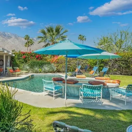 Image 1 - 598 North Lujo Circle, Palm Springs, CA 92262, USA - House for sale