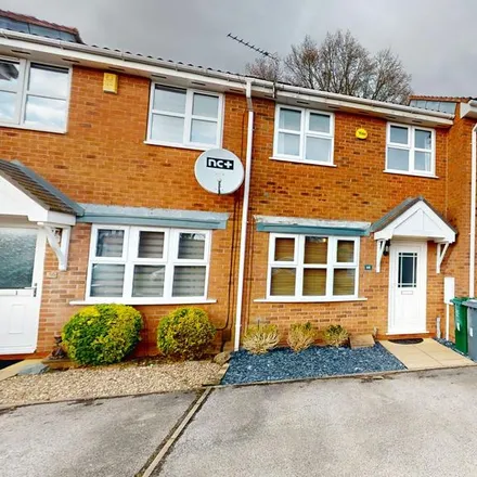 Rent this 2 bed townhouse on Meadow Nook in Thulston, DE24 5AG