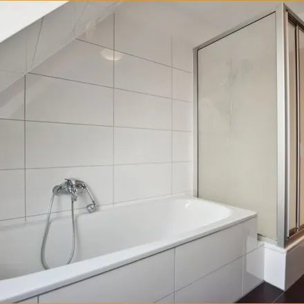 Rent this 4 bed apartment on Bischofsweg 50 in 50969 Cologne, Germany