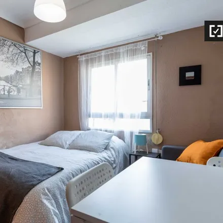 Rent this 4 bed room on Avinguda de la Plata in 46005 Valencia, Spain