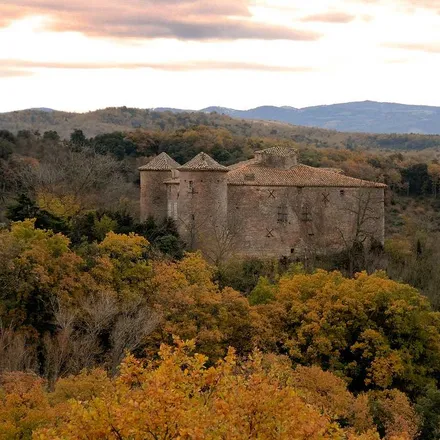 Buy this 6 bed house on Rue Anatole France in 11000 Carcassonne, France