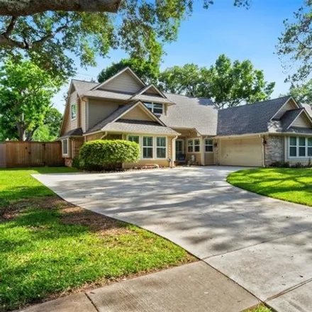 Buy this 3 bed house on 582 Mill Place Court in Sugar Land, TX 77498