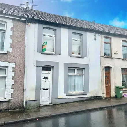 Rent this 3 bed townhouse on Abercynon Road in Abercynon, CF45 4NE