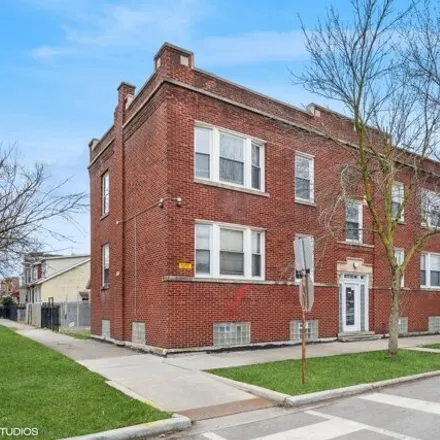 Buy this studio house on 5001-5007 West Ferdinand Street in Chicago, IL 60644