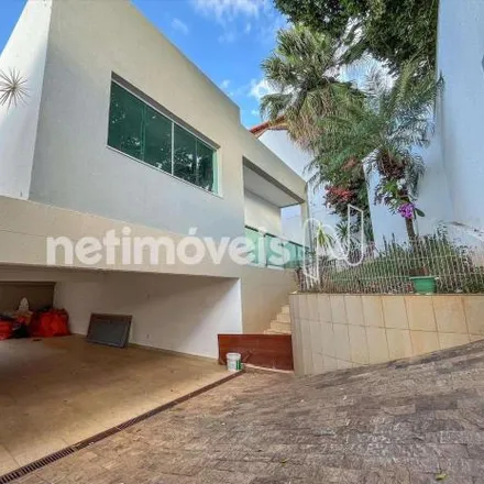 Buy this 3 bed house on Avenida Deputado Antônio Lunardi in Brasil Industrial, Belo Horizonte - MG