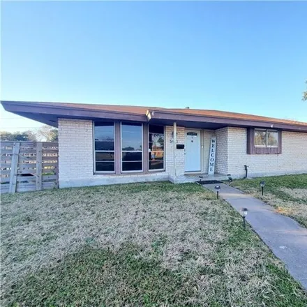 Buy this 3 bed house on 4194 Kingston Drive in Corpus Christi, TX 78411